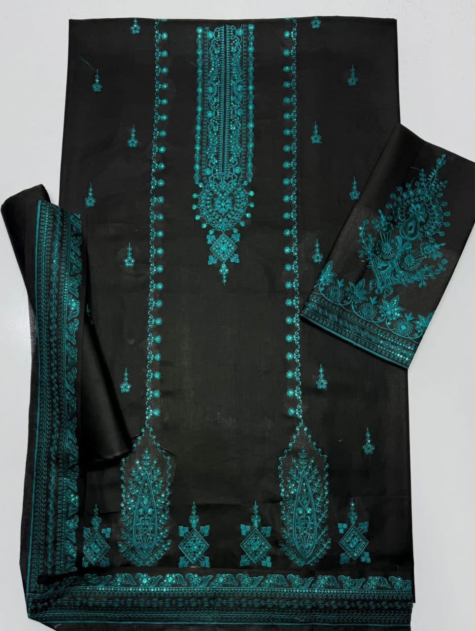 Hussain Rehar 5272 2 Piece Embroidered Airjet 2 piece Lawn Suit