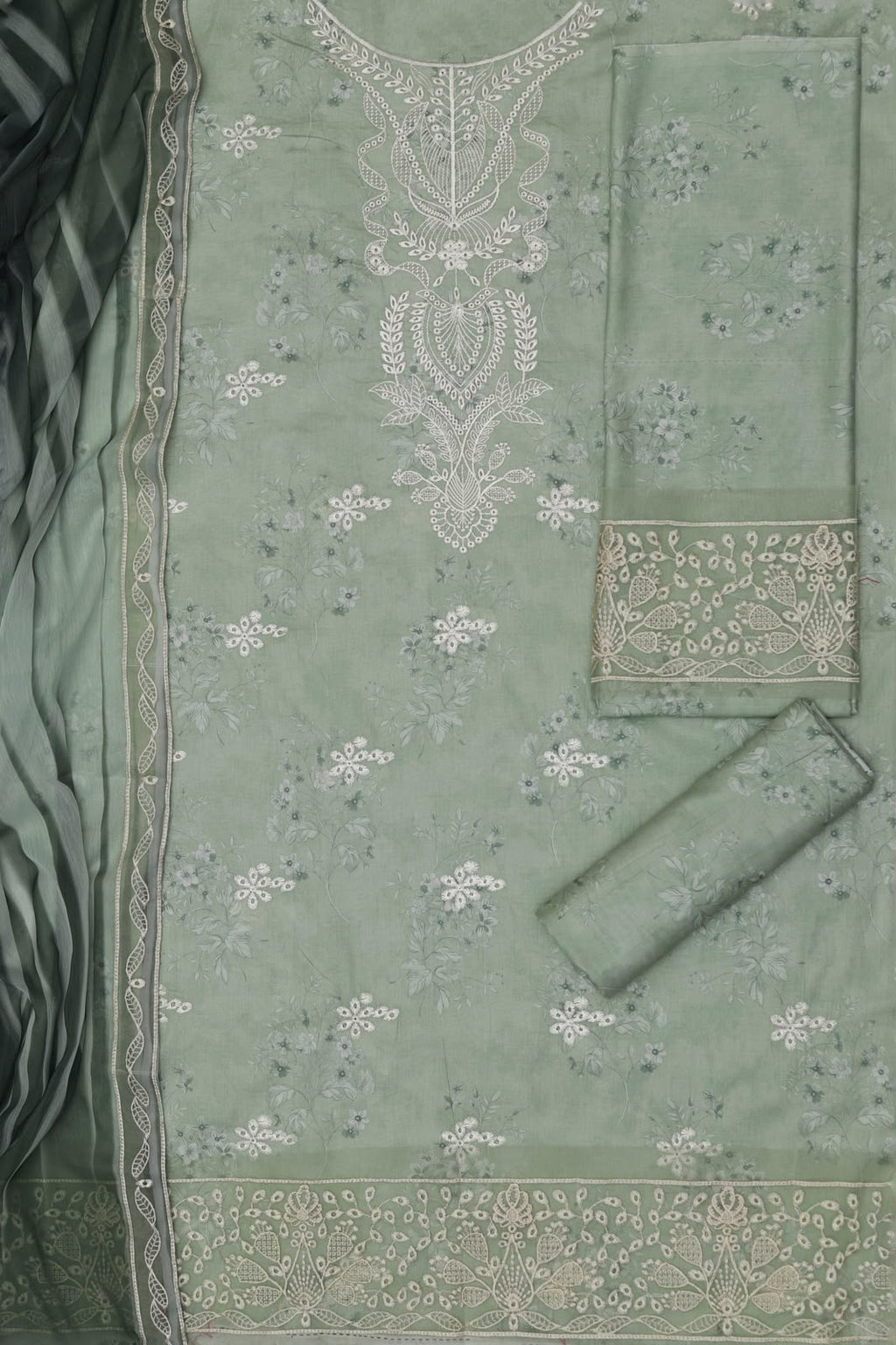 Premium Lawn 3 Piece Embroidered Suit – Code 5122 | Summer Collection 2026