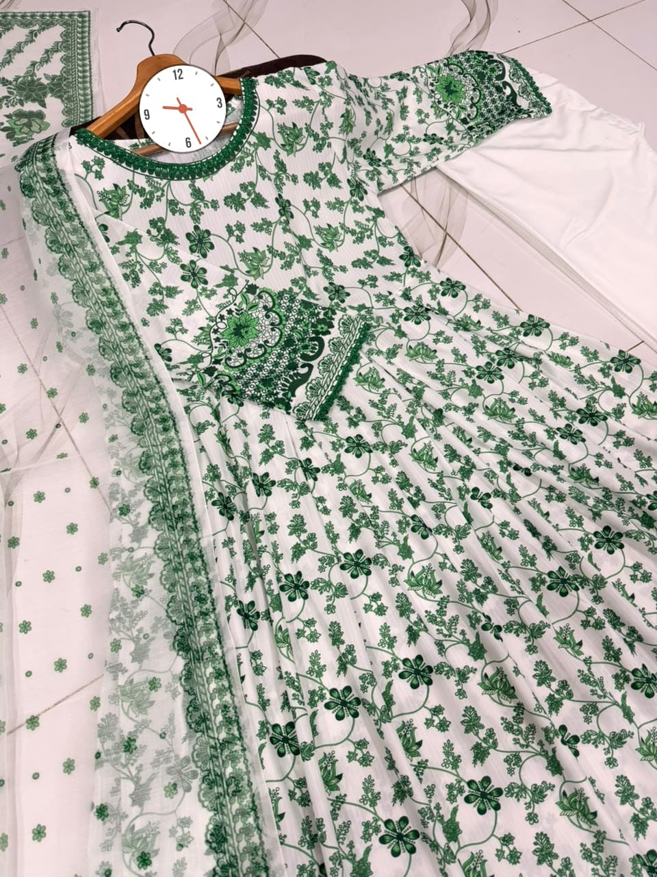 Independence Day Special Green Printed Maxi 3 Piece Suit with Monar Dupatta