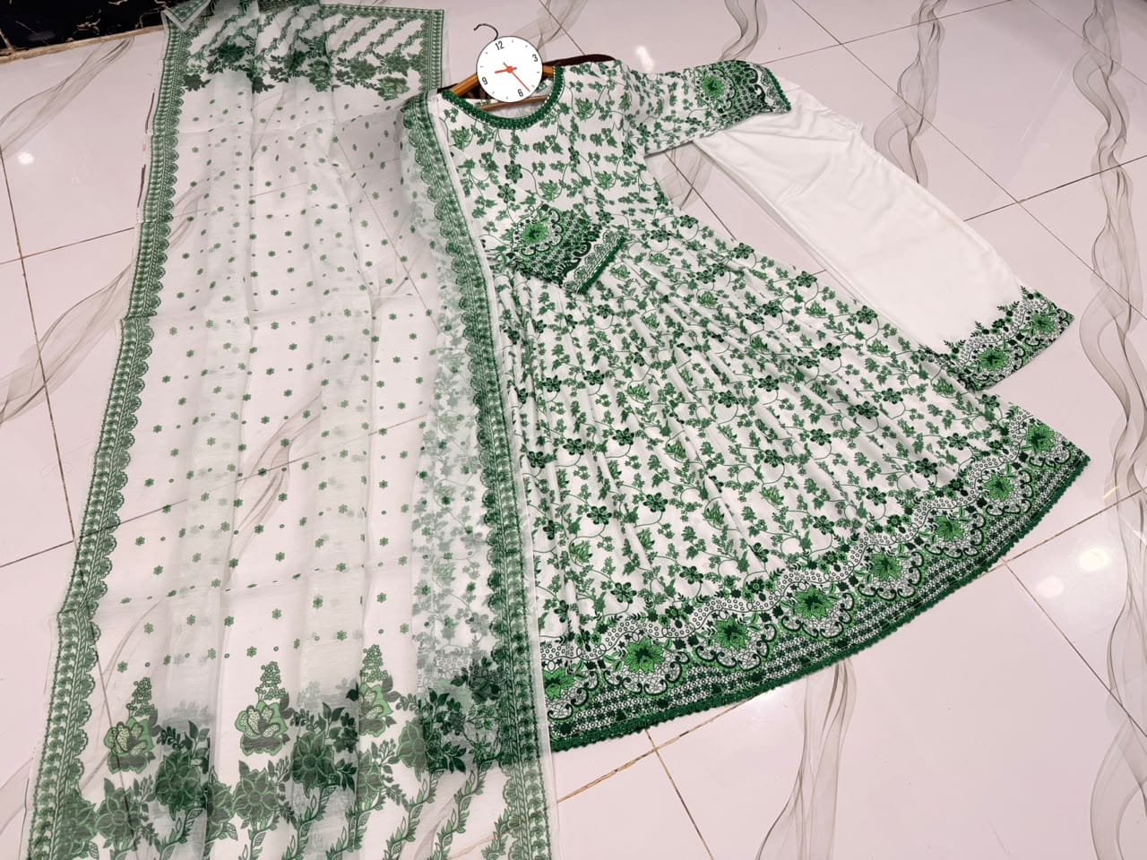 Independence Day Special Green Printed Maxi 3 Piece Suit with Monar Dupatta
