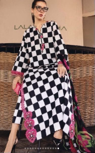 Tie & Dye Digital Printed Shamooz Silk 3 Piece Unstitched Suit