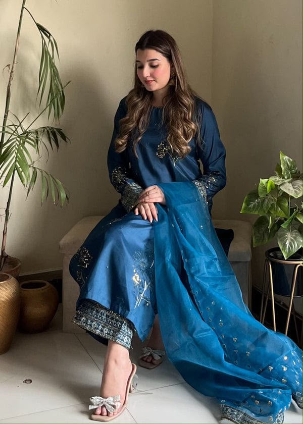 Laam Silk Collection 2026 – 3 Piece Unstitched Embroidered Silk Suit for Women